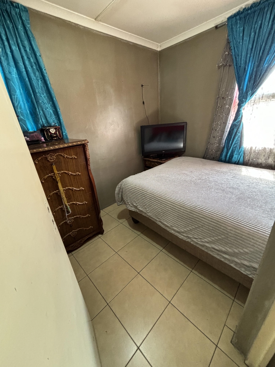 2 Bedroom Property for Sale in Harmony Village Western Cape